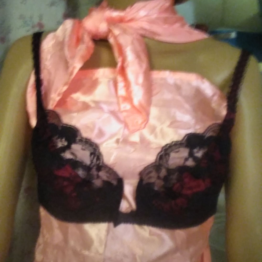 Fredericks of Hollywood bra size 36B